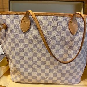 Louis Vuitton neverfull white MM